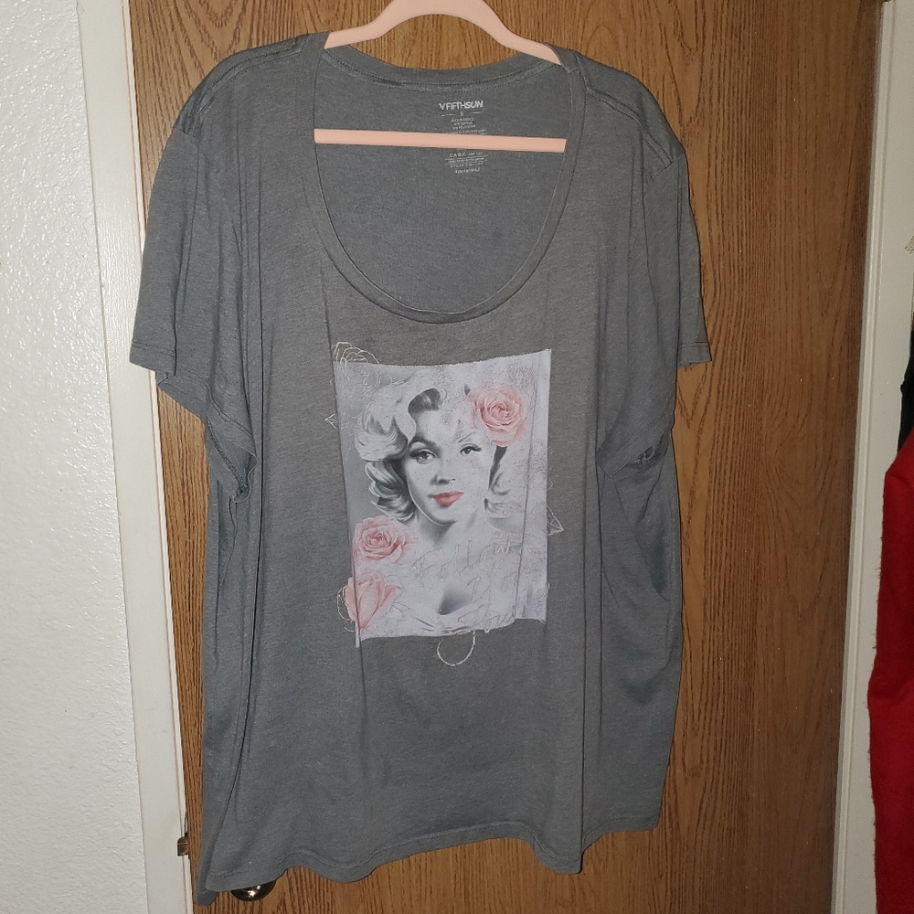 Marilyn Monroe Graphic Tee
